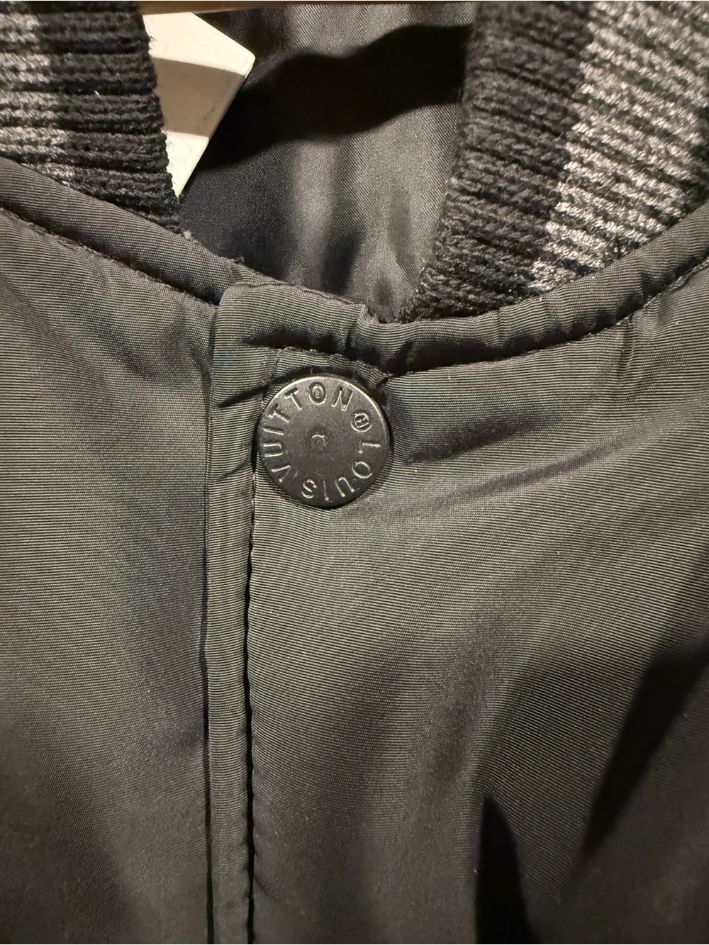 Louis Vuitton Embellished nylon baseball Bomber Jacket with Crest Patch FW24 1:1 - Picture 7 of 12